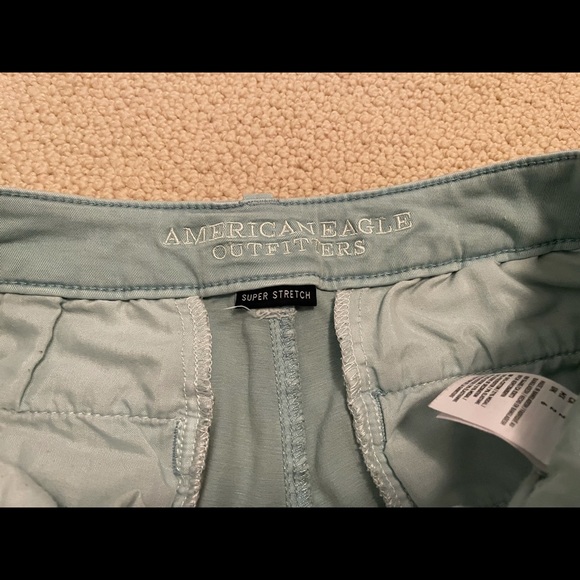 American Eagle sage green midi twill shorts - Picture 4 of 6